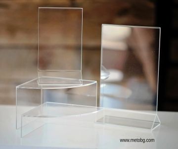 Три изделия от плексиглас, които ще улеснят мърчандайзинга