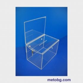 Плексигласова кутия за дарения и томболи с джоб за постер А4 – практично и елегантно решение