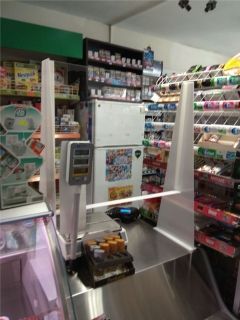 Предпазни защитни прегради, екрани и паравани от прозрачен плексиглас