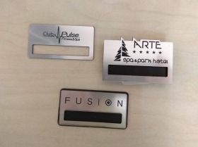 Персонализиран бадж с  игла