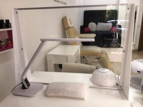 Предпазни защитни прегради, екрани и паравани от прозрачен плексиглас