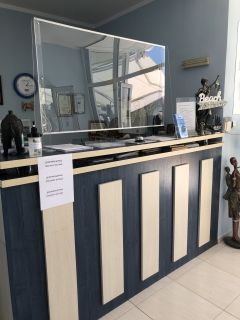 Предпазни защитни прегради, екрани и паравани от прозрачен плексиглас