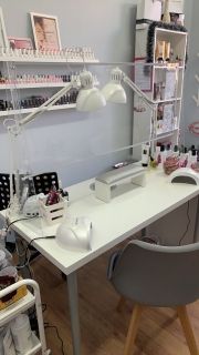 Предпазни защитни прегради, екрани и паравани от прозрачен плексиглас