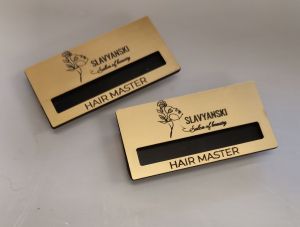 Персонализиран бадж с прозорче за име и магнитно закрепване